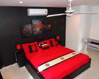 Room ARC de Triomphe, king size air-conditioned and ceiling fan  to koh samui